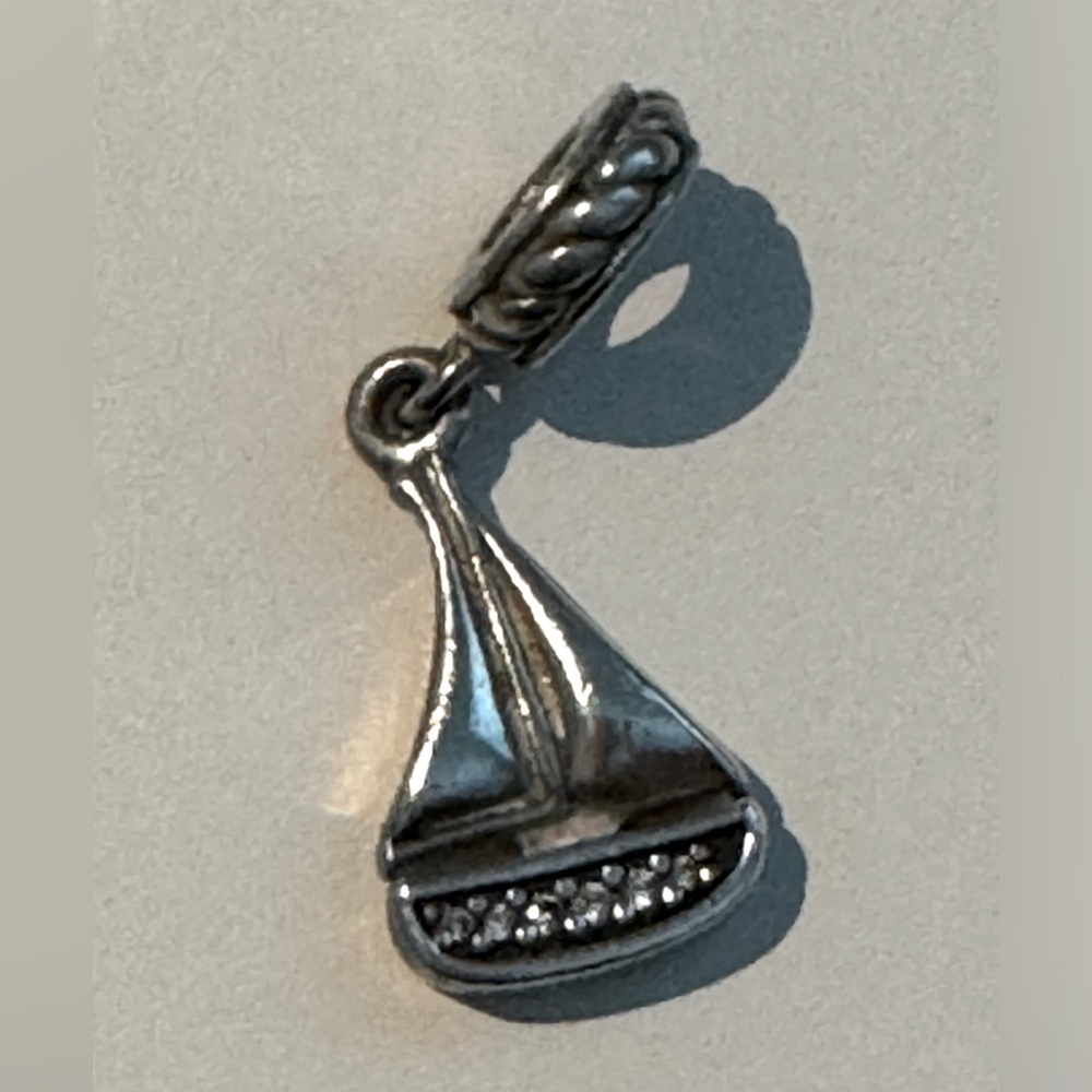 Pandora charm sailboat